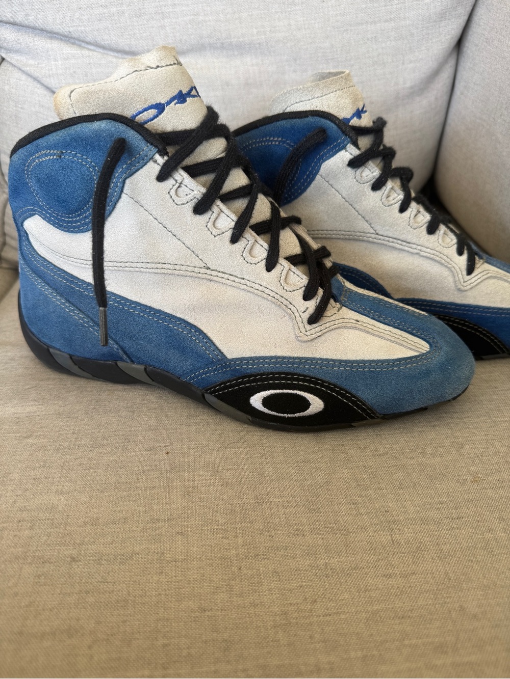Oakley Men's Blue and White Suede Mid-Top Racing Shoes